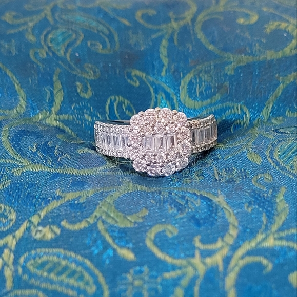 925S High Quality Square White Zircon Ring - Picture 4 of 8